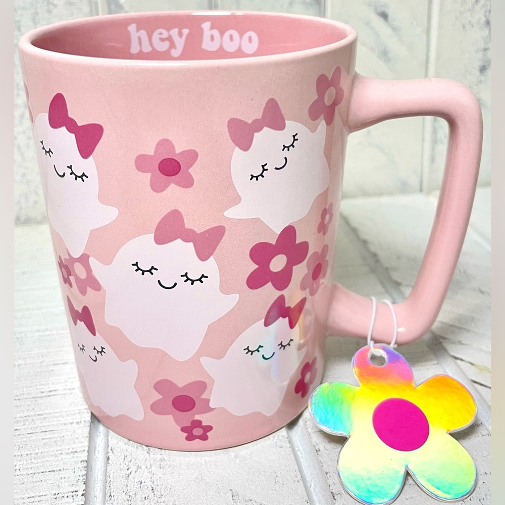 Halloween Drinkware Cute Ghosts With Bows And Flowers “hey boo” Mug Pink NWT